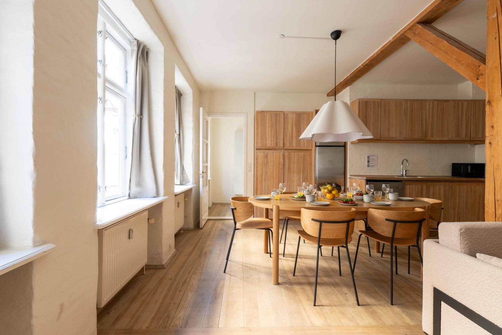 Apartment Cozy And Contemporary Ground Floor Retreat